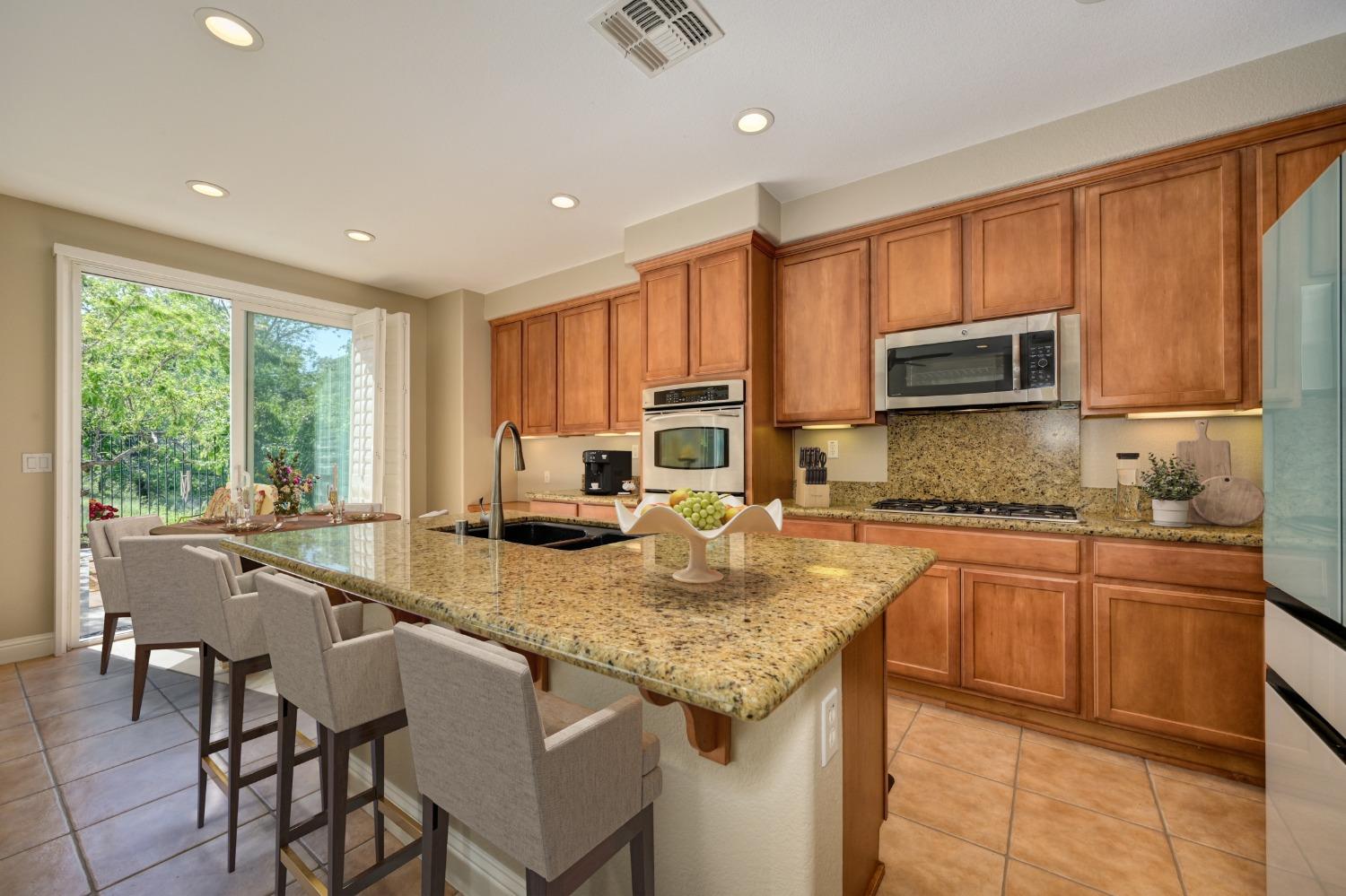 5083 Whistlers Bend Way