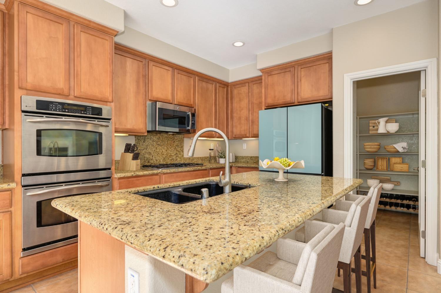 5083 Whistlers Bend Way