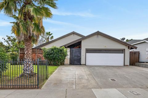 7998 Caceres Way Sacramento CA 95823