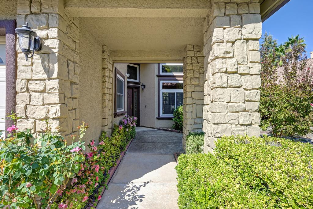 355 Silberhorn Drive