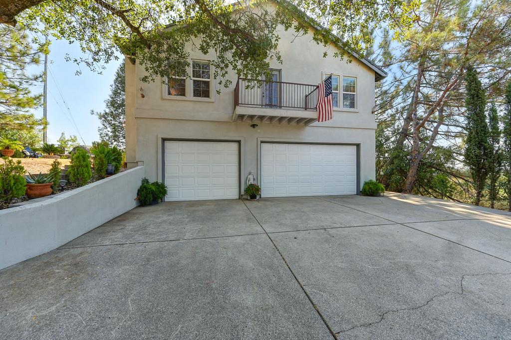 1722 Deadwood Court