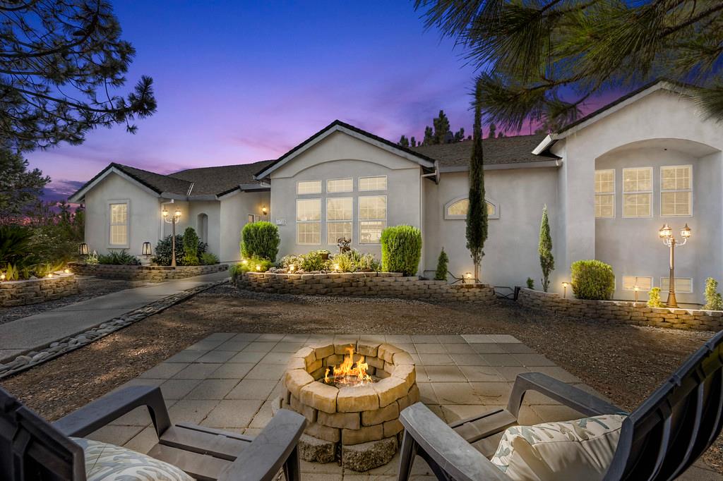1722 Deadwood Court