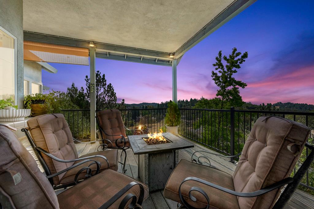 1722 Deadwood Court