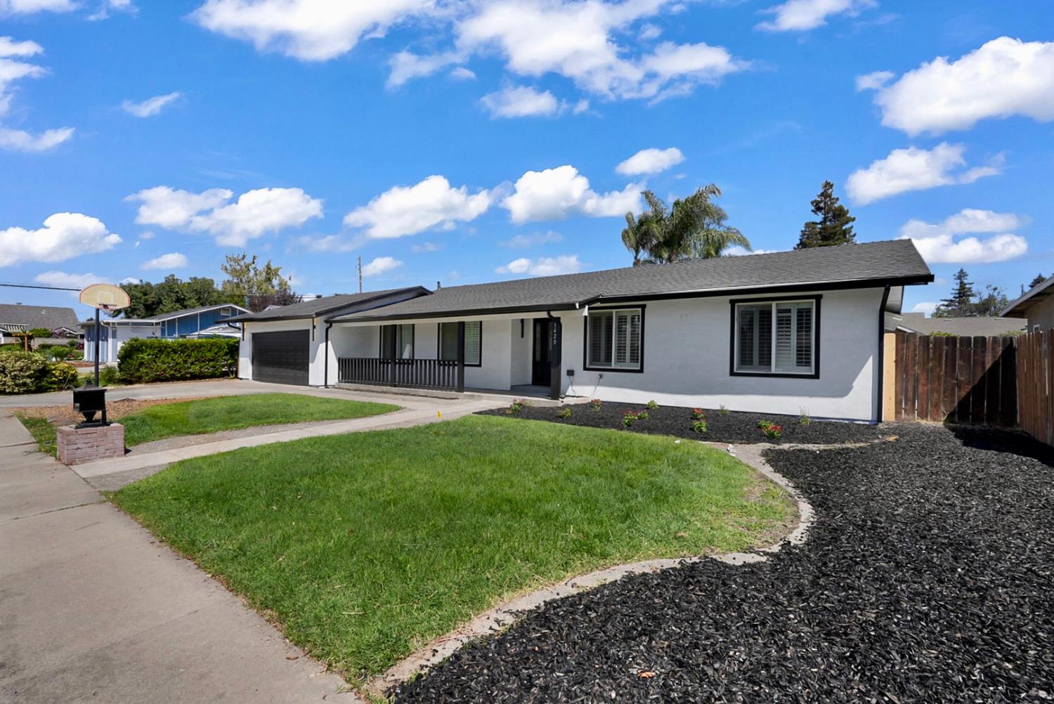 3420 Bridle Path Lane