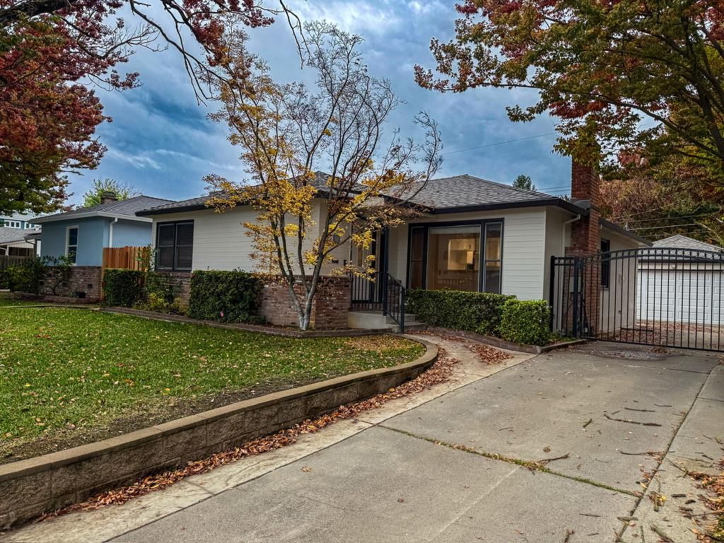 Photo of 52 Coloma Way, Sacramento, CA 95819 (MLS # 226042881)