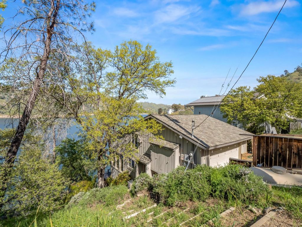 Photo of 27459 Sky Harbour Road, Friant, CA 93626 (MLS # 226029634)