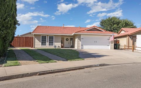 165 E Deerwood Lane Tracy CA 95376