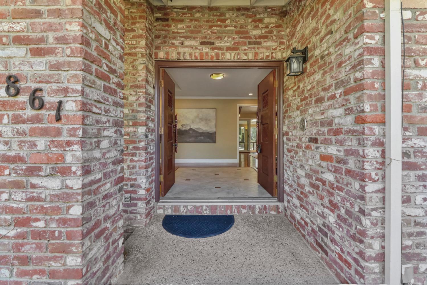 861 Wixford Way