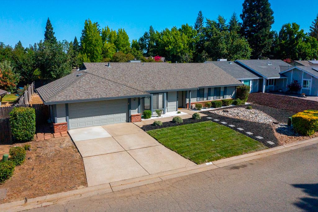1121 Saint Andrews Drive