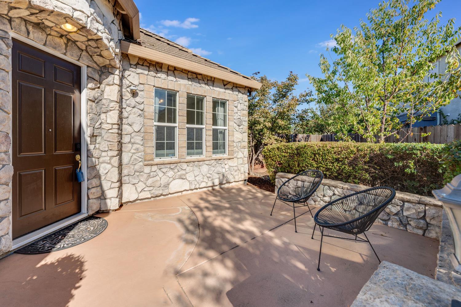 5617 Mariolyn Court
