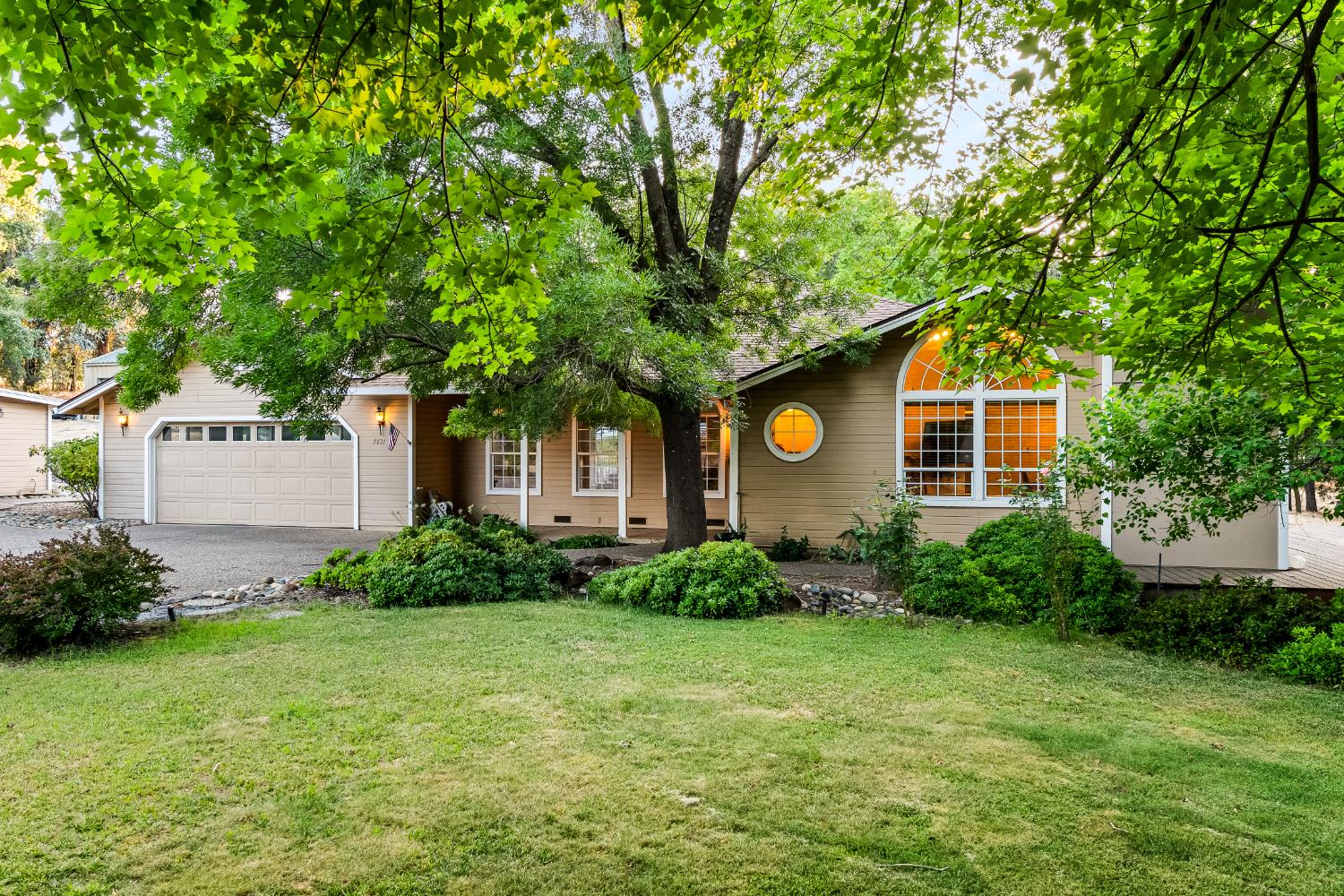 7737 Leever Lane
