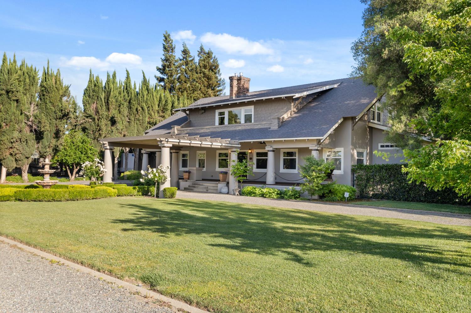 875 W Southwood Drive