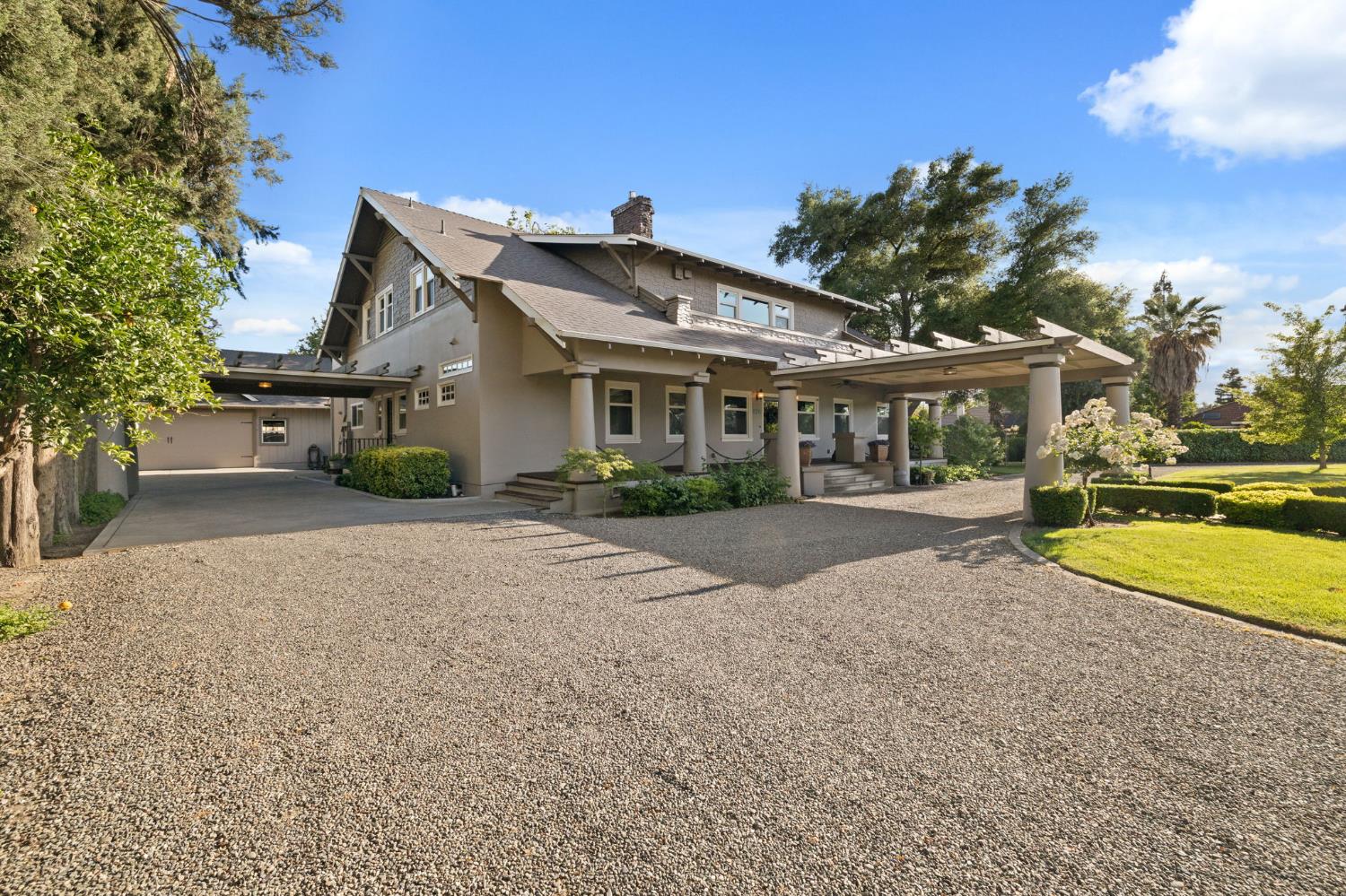 875 W Southwood Drive