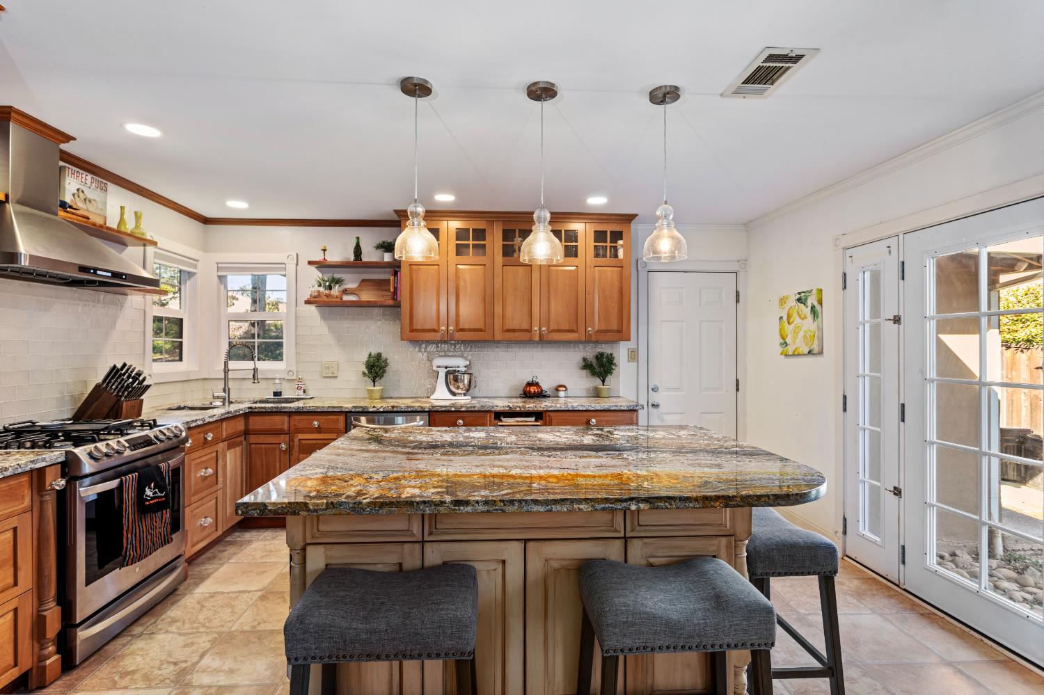 9518 Lake Natoma Drive