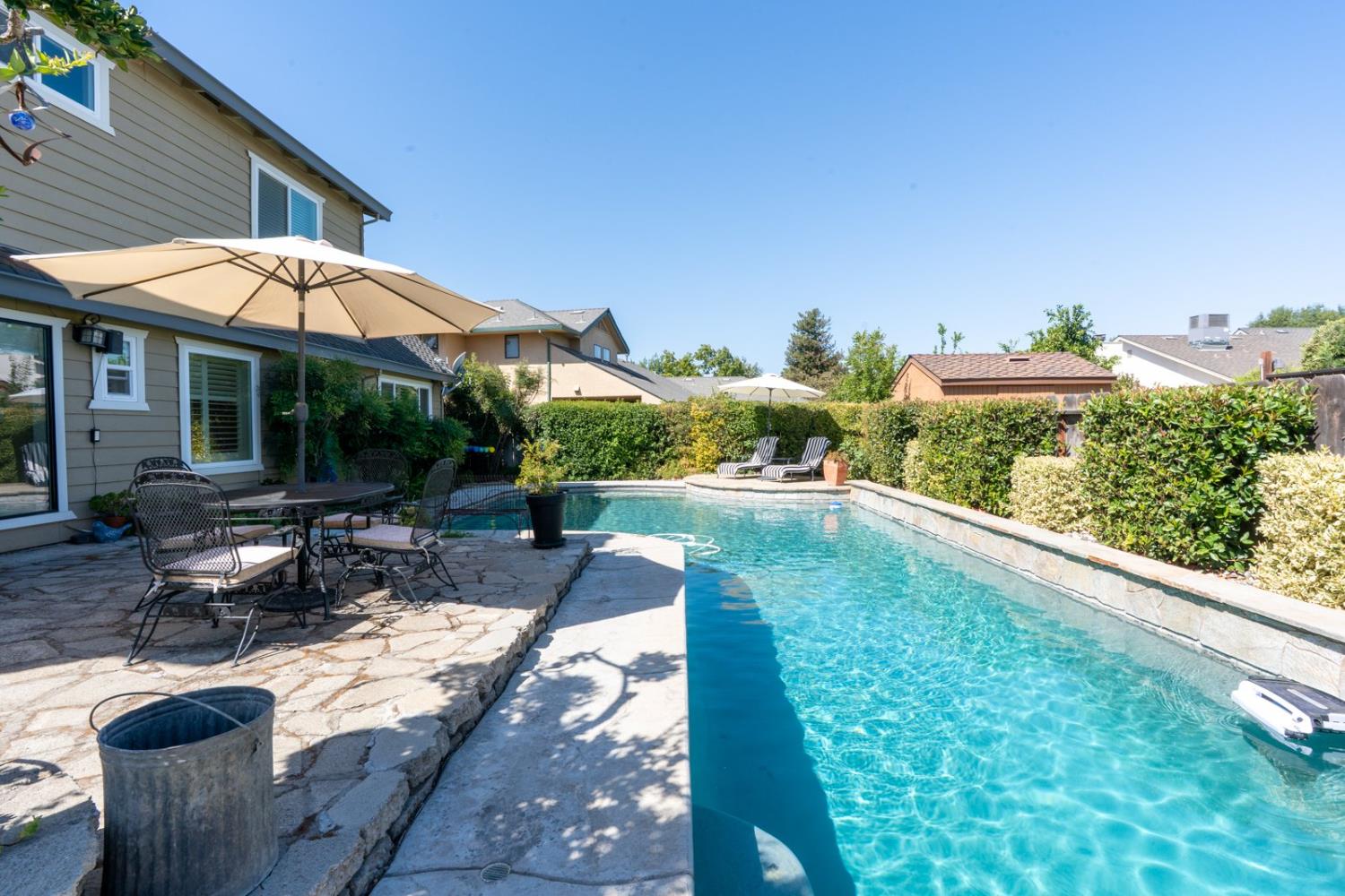 Los Banos, California 93635, United States, 4 Bedrooms Bedrooms, ,3 BathroomsBathrooms,Residential,Active,201012