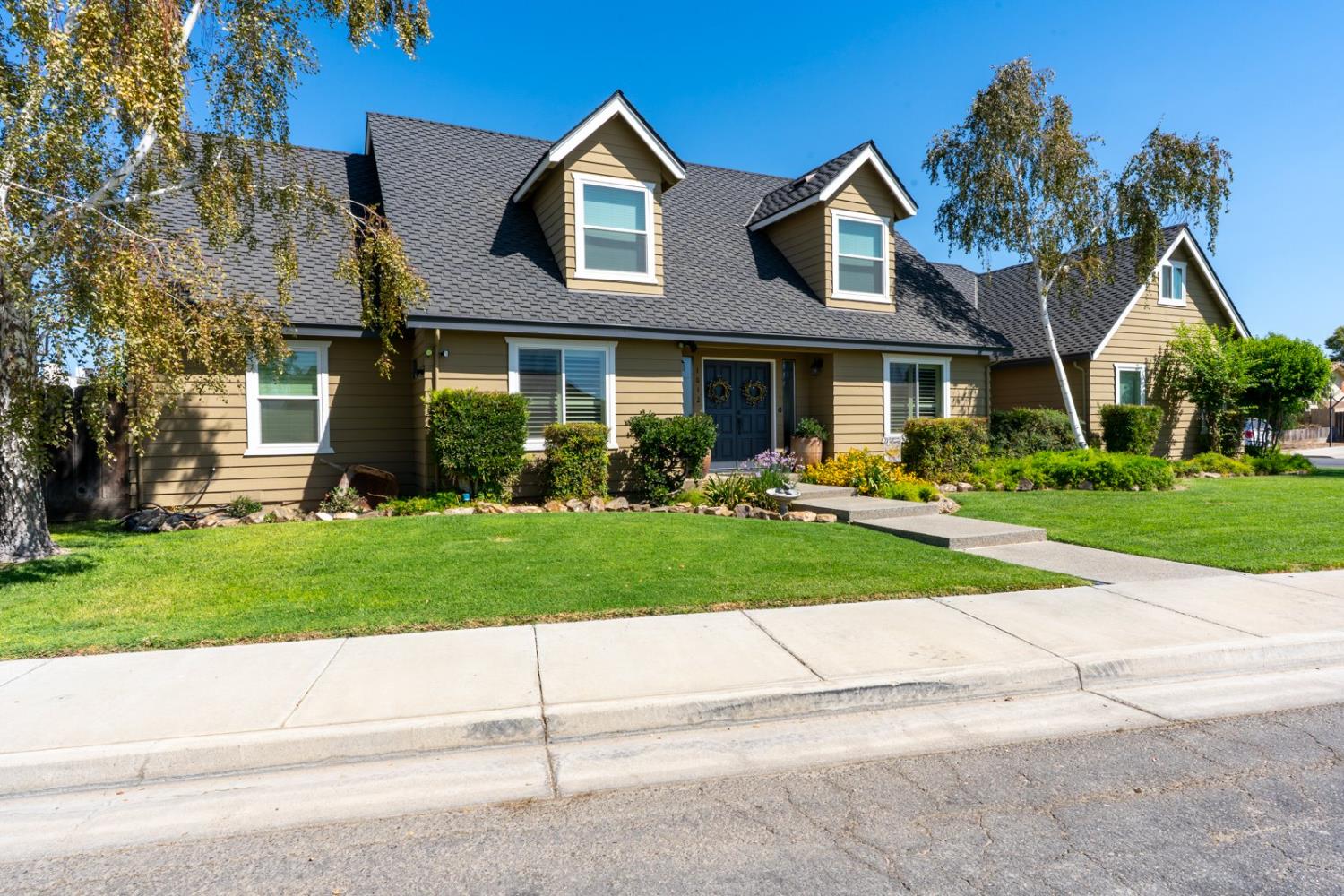 Los Banos, California 93635, United States, 4 Bedrooms Bedrooms, ,3 BathroomsBathrooms,Residential,Active,201012