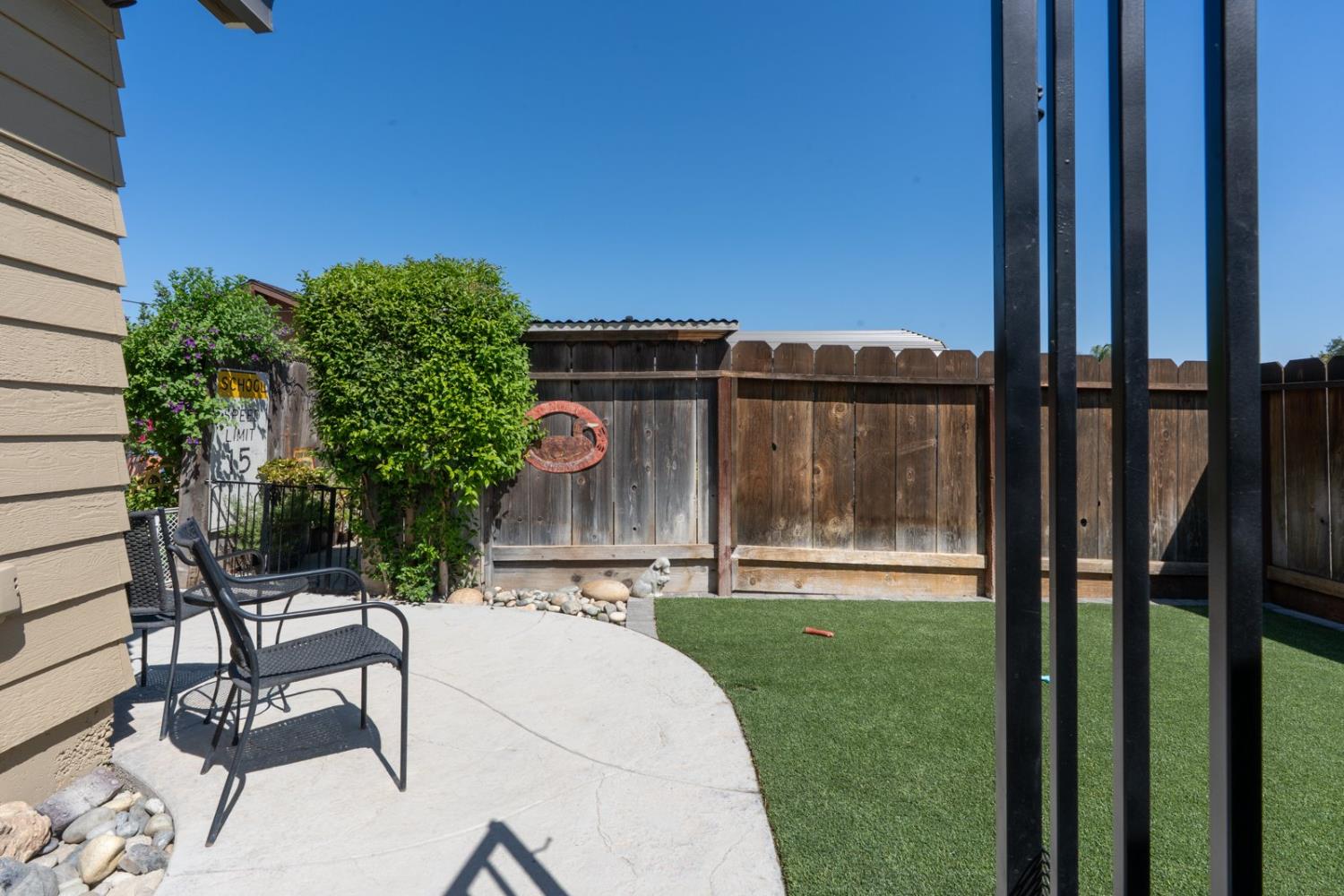 Los Banos, California 93635, United States, 4 Bedrooms Bedrooms, ,3 BathroomsBathrooms,Residential,Active,201012