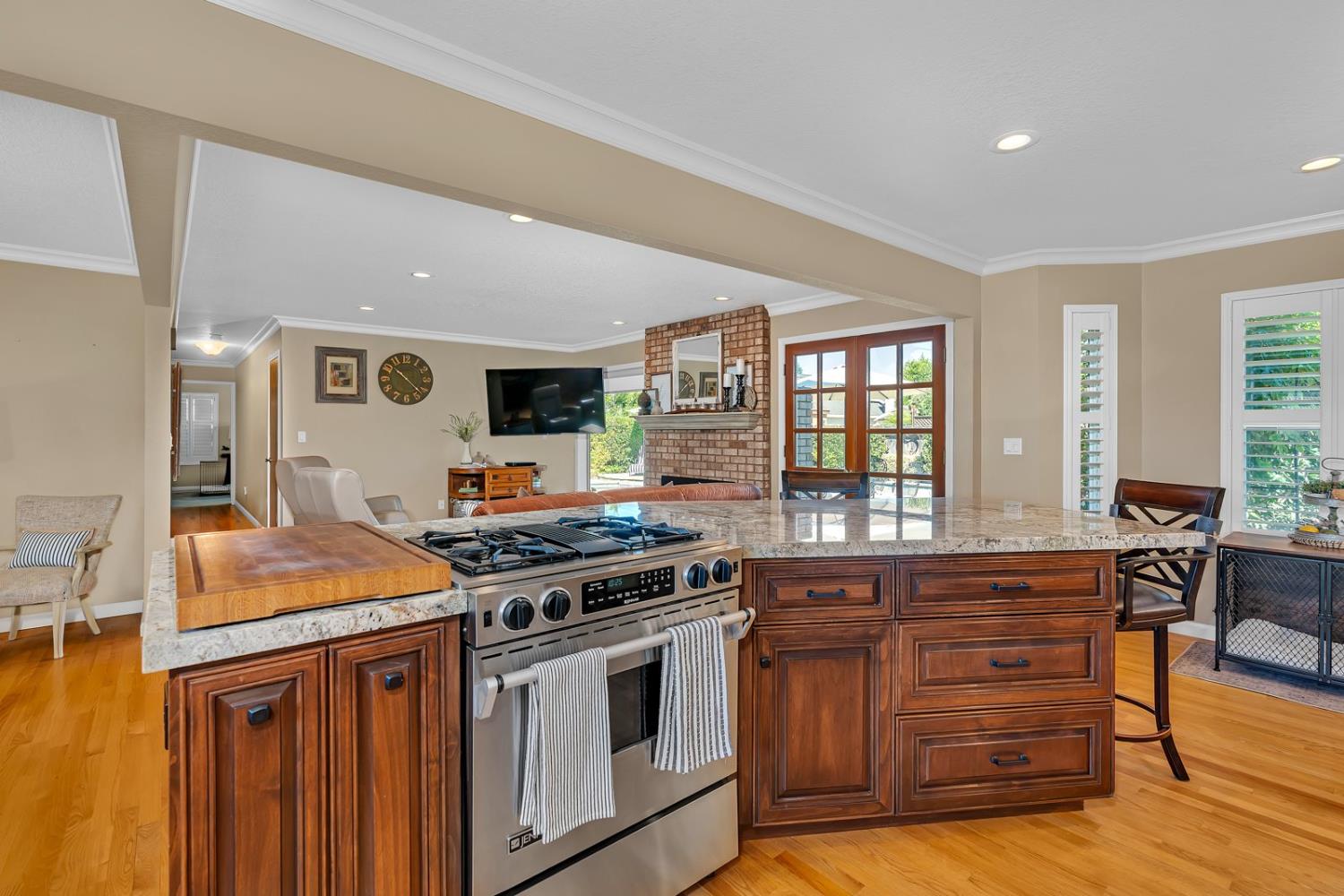 Los Banos, California 93635, United States, 4 Bedrooms Bedrooms, ,3 BathroomsBathrooms,Residential,Active,201012