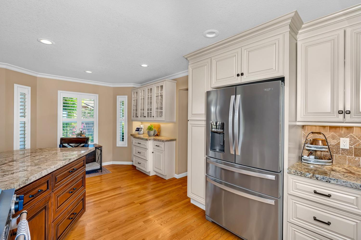 Los Banos, California 93635, United States, 4 Bedrooms Bedrooms, ,3 BathroomsBathrooms,Residential,Active,201012