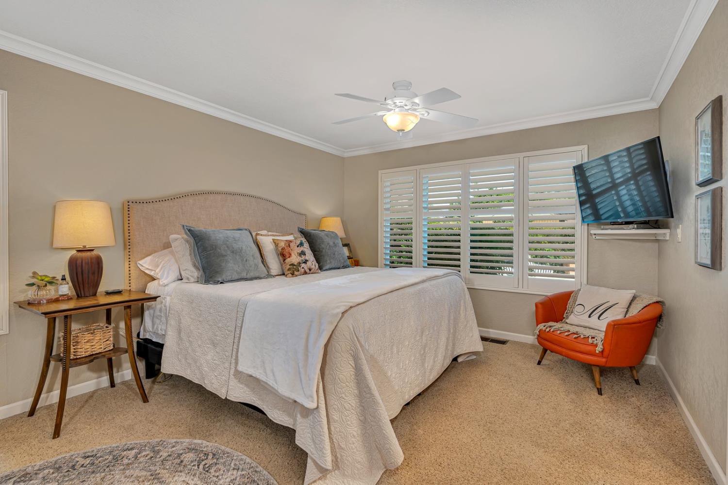 Los Banos, California 93635, United States, 4 Bedrooms Bedrooms, ,3 BathroomsBathrooms,Residential,Active,201012