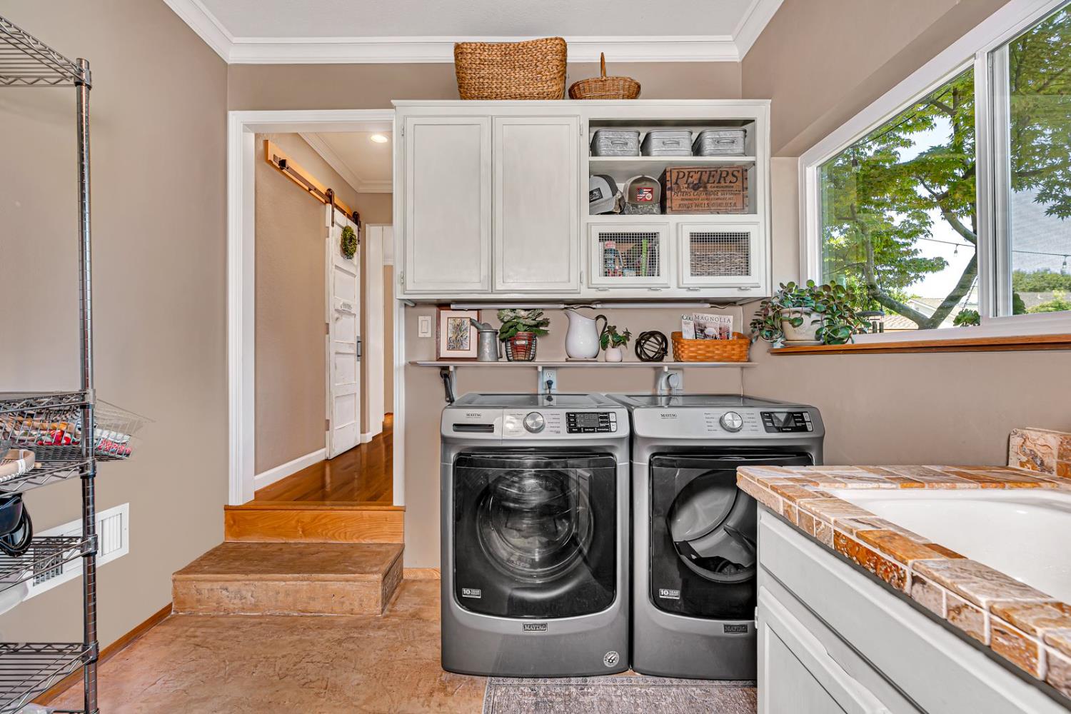 Los Banos, California 93635, United States, 4 Bedrooms Bedrooms, ,3 BathroomsBathrooms,Residential,Active,201012