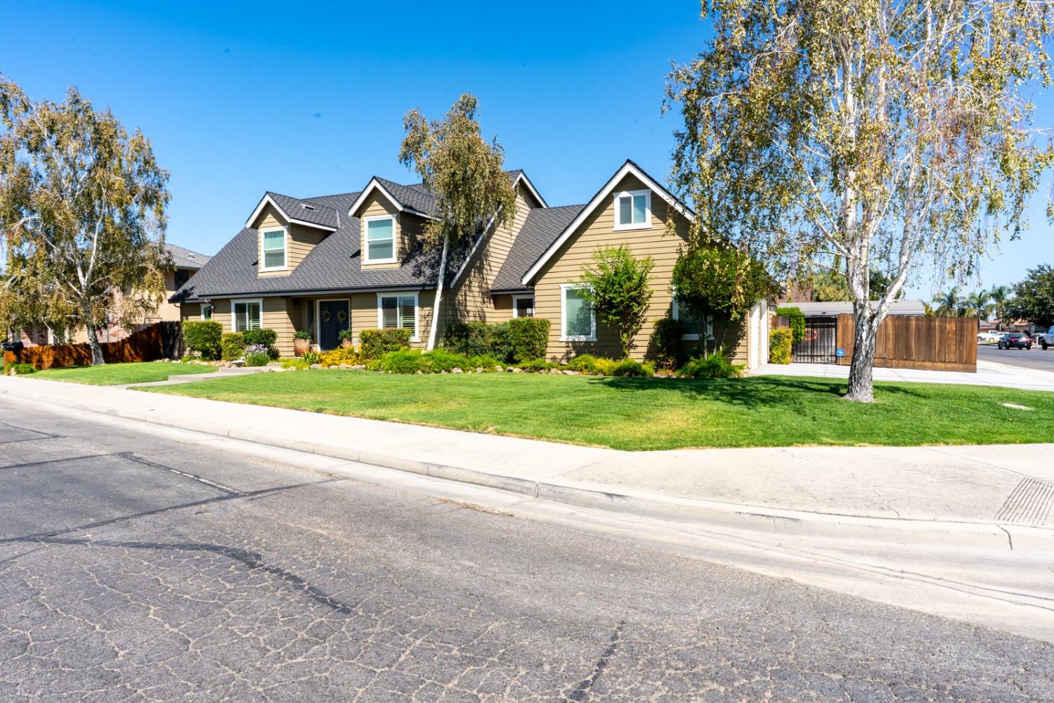 Los Banos, California 93635, United States, 4 Bedrooms Bedrooms, ,3 BathroomsBathrooms,Residential,Active,201012