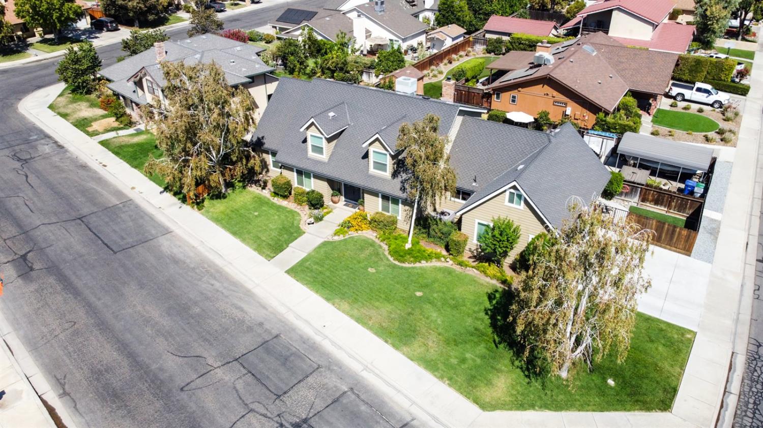 Los Banos, California 93635, United States, 4 Bedrooms Bedrooms, ,3 BathroomsBathrooms,Residential,Active,201012