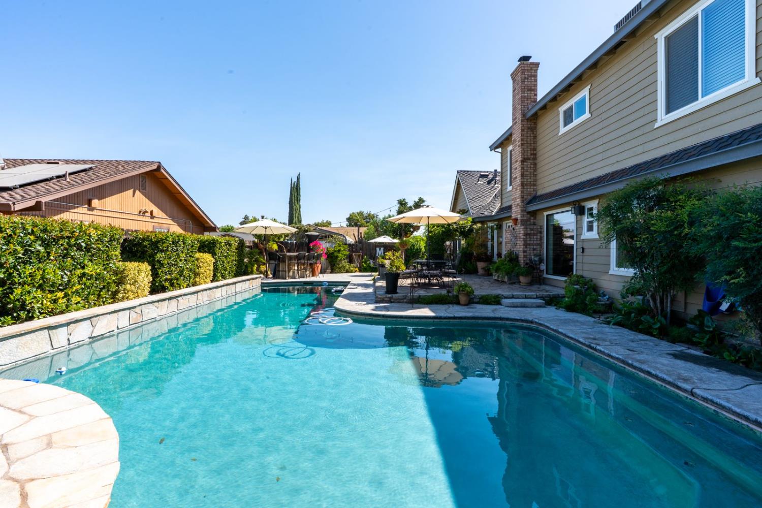 Los Banos, California 93635, United States, 4 Bedrooms Bedrooms, ,3 BathroomsBathrooms,Residential,Active,201012