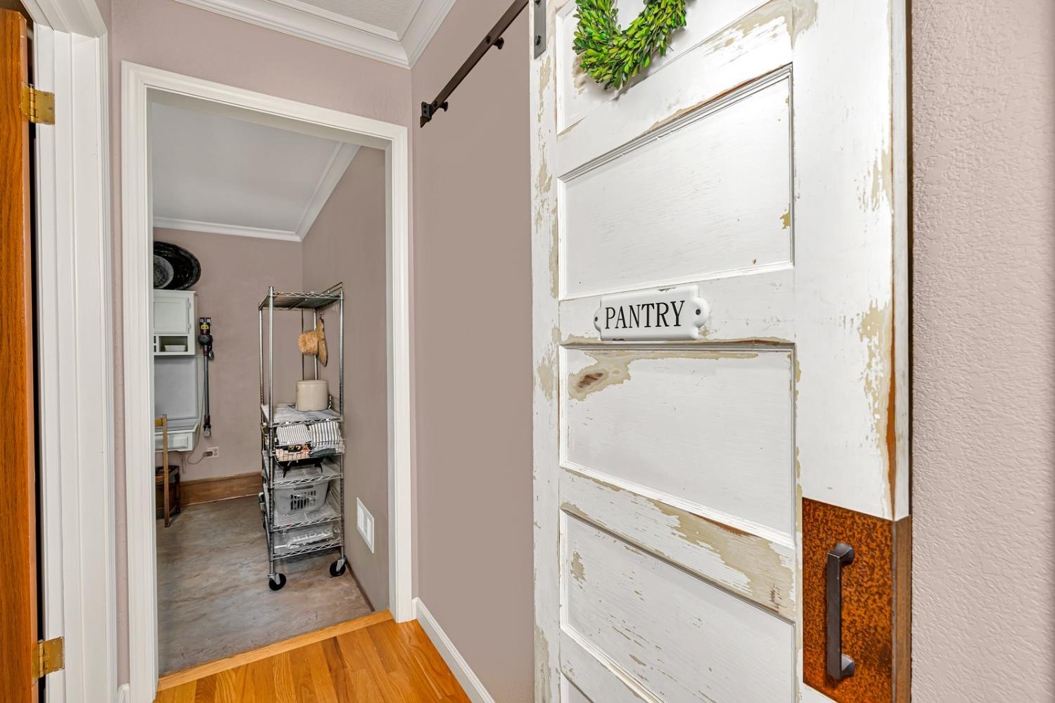 Los Banos, California 93635, United States, 4 Bedrooms Bedrooms, ,3 BathroomsBathrooms,Residential,Active,201012