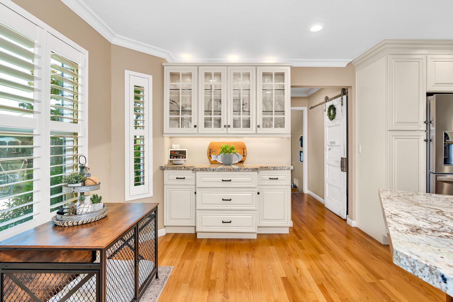 Los Banos, California 93635, United States, 4 Bedrooms Bedrooms, ,3 BathroomsBathrooms,Residential,Active,201012