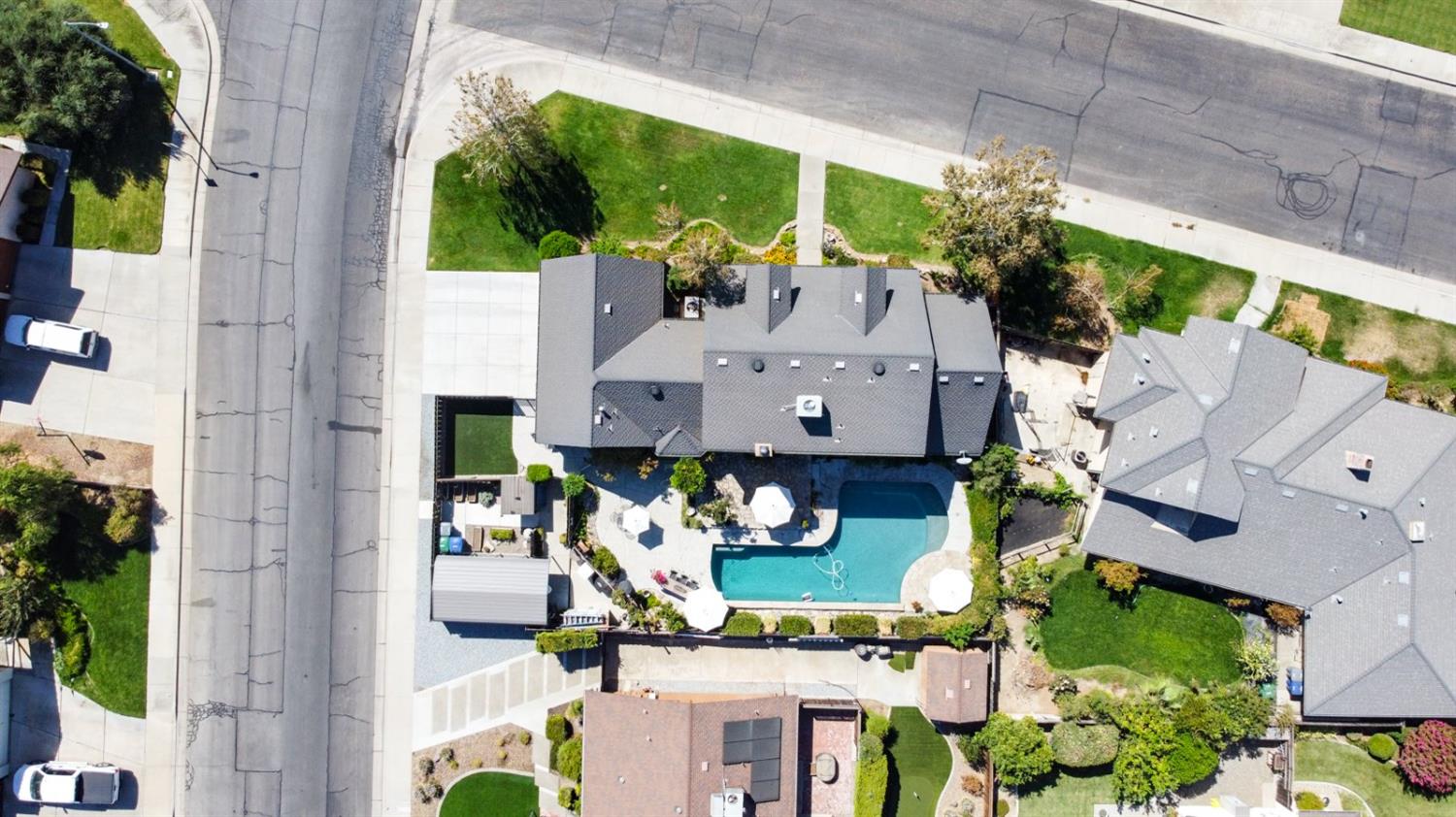 Los Banos, California 93635, United States, 4 Bedrooms Bedrooms, ,3 BathroomsBathrooms,Residential,Active,201012