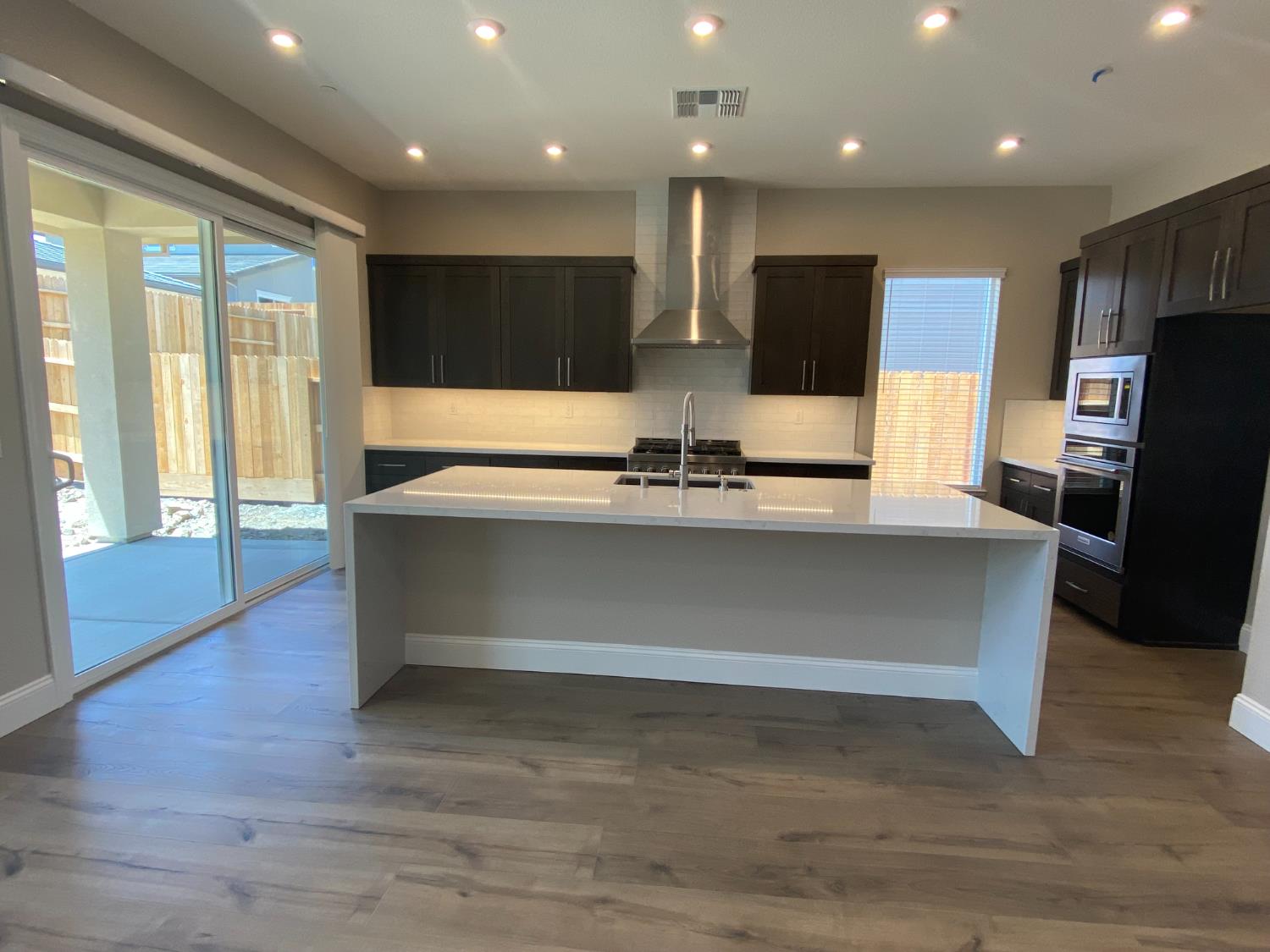 6866 Saratoga Estates Drive