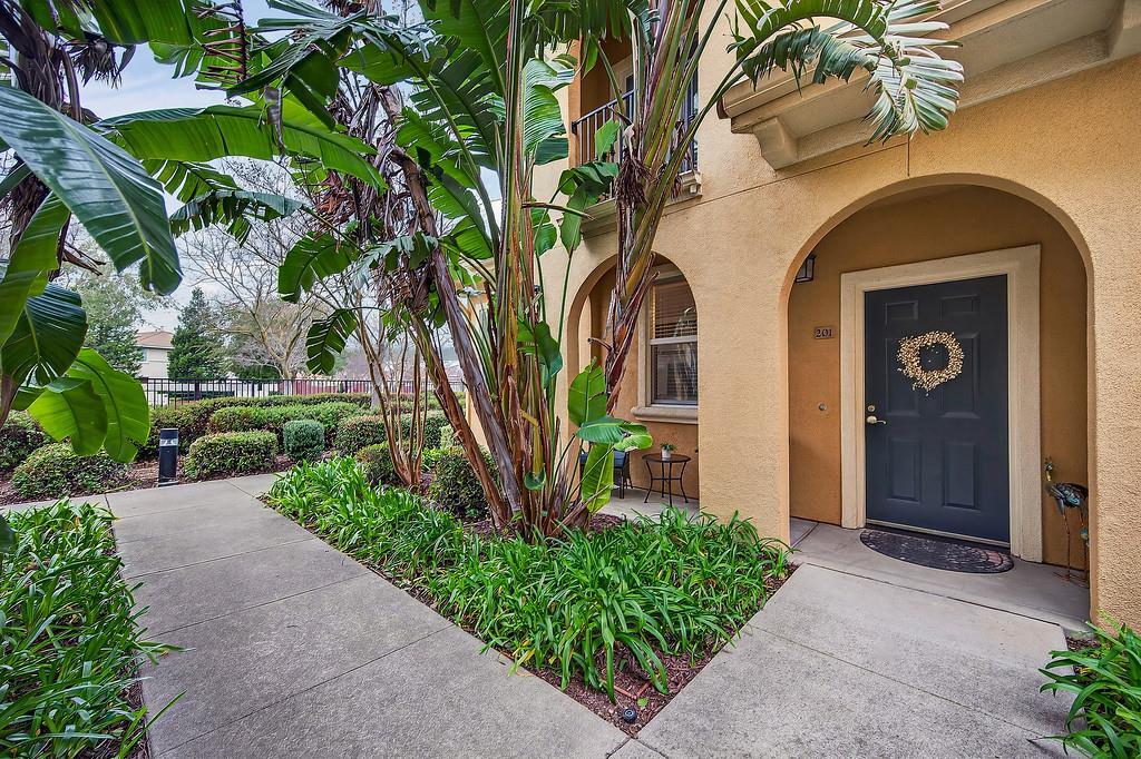 4800 Westlake Parkway 201