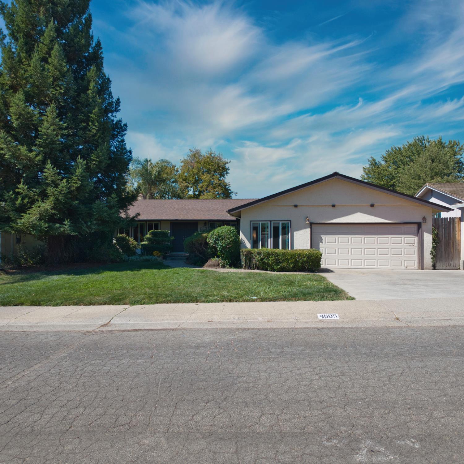 4605 Ladera Way