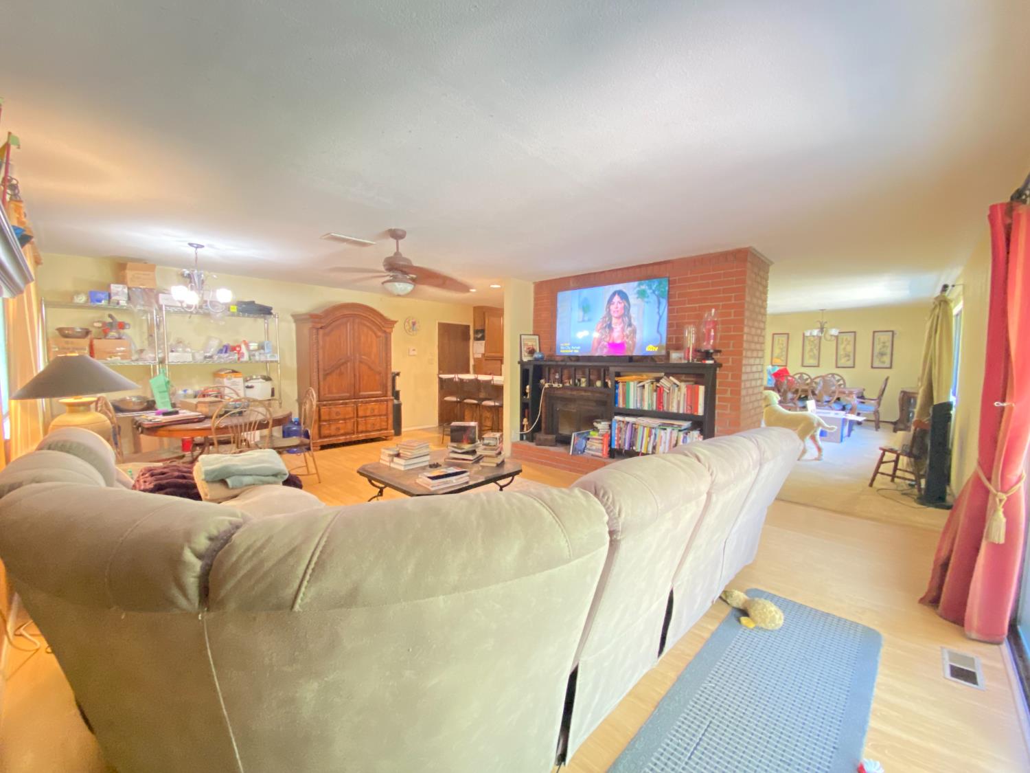 Fair Oaks, California 95628, United States, 4 Bedrooms Bedrooms, ,2 BathroomsBathrooms,Residential,Pending,214461