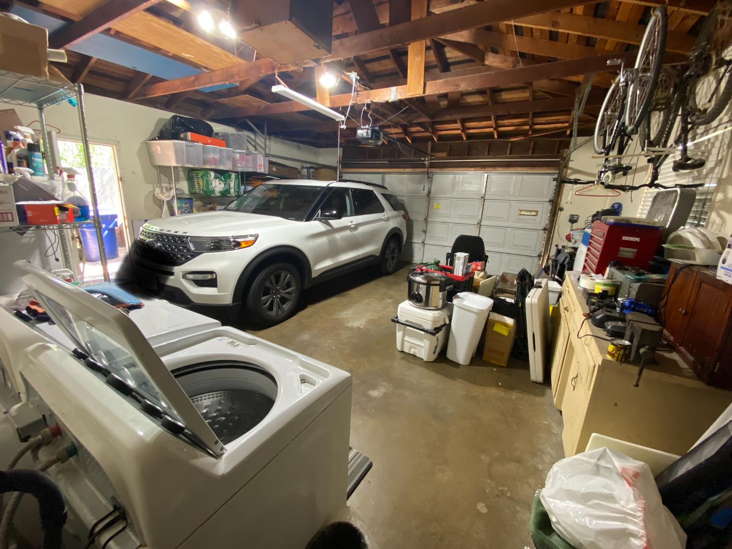 Fair Oaks, California 95628, United States, 4 Bedrooms Bedrooms, ,2 BathroomsBathrooms,Residential,Pending,214461