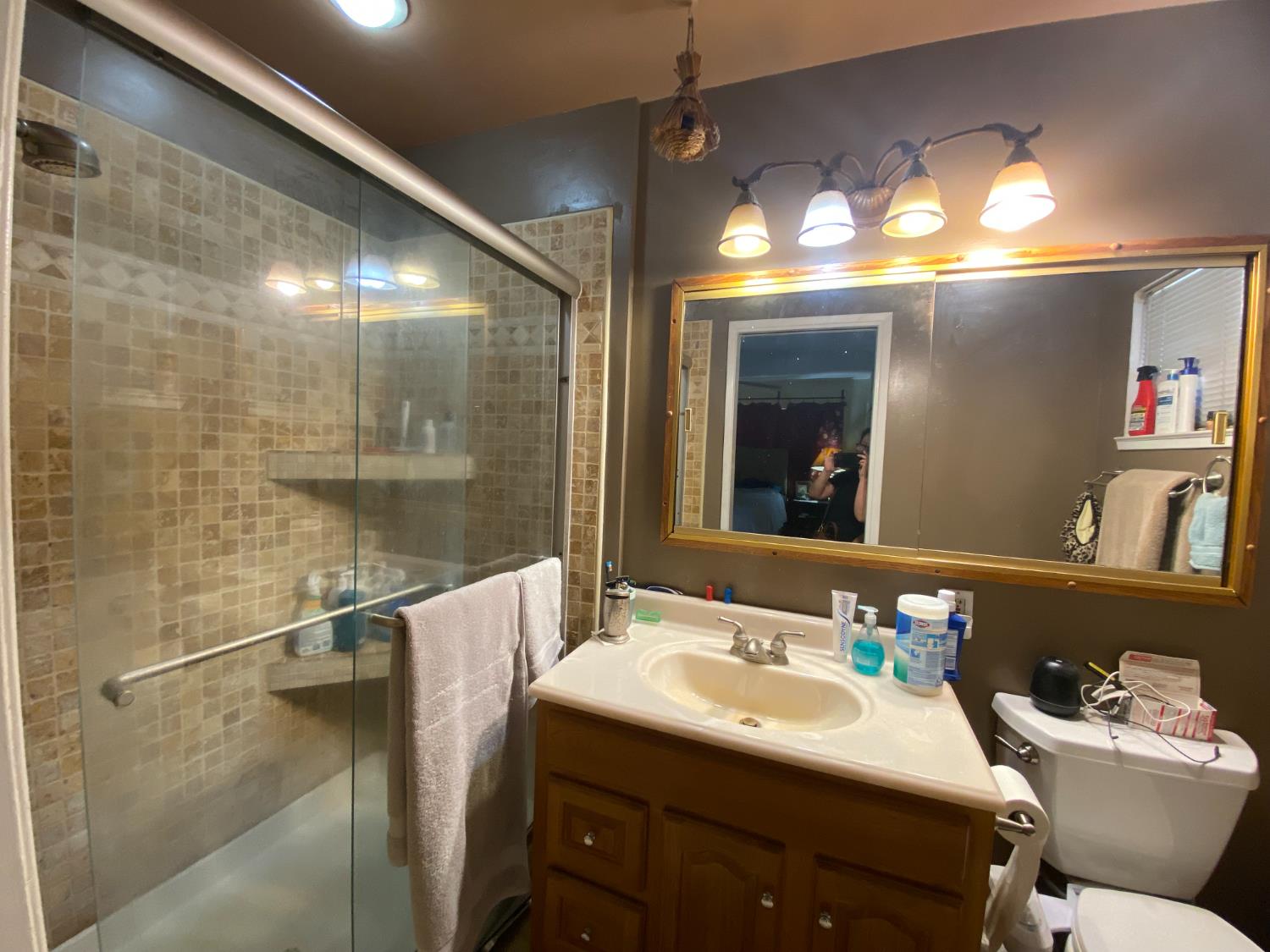 Fair Oaks, California 95628, United States, 4 Bedrooms Bedrooms, ,2 BathroomsBathrooms,Residential,Pending,214461