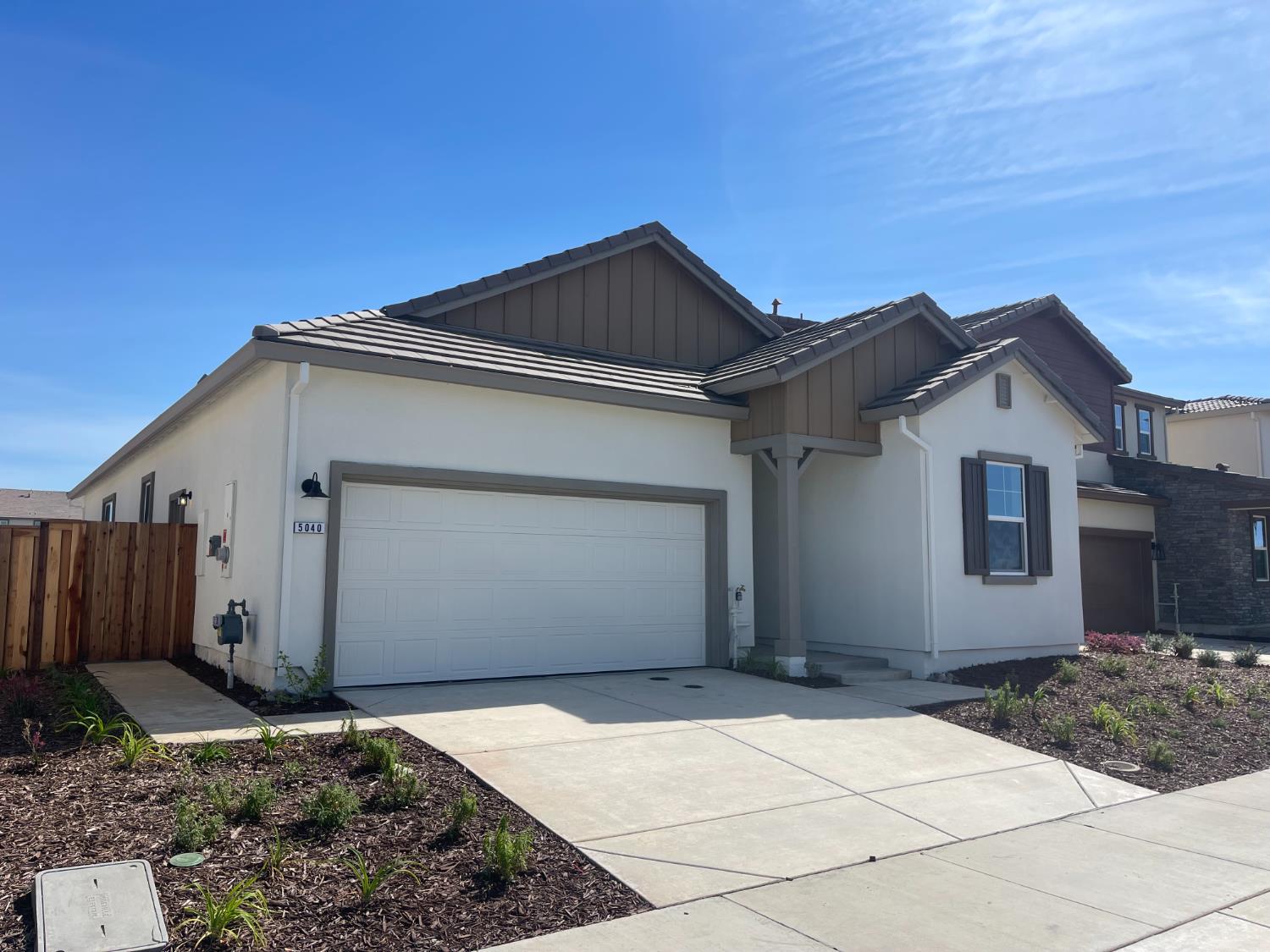 5040 Lone Star Way