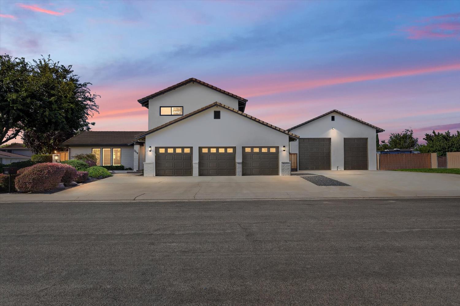 319 Shire Way