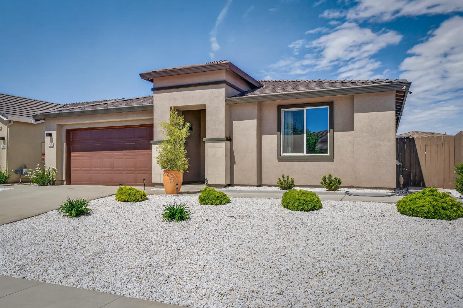 1717 Santa Cruz Drive