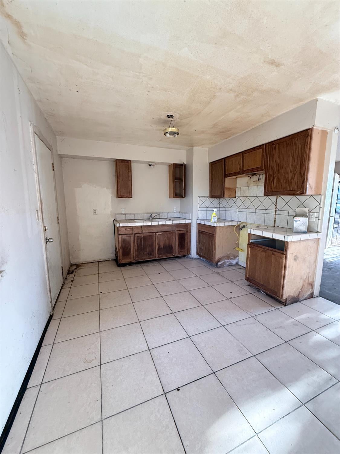 621 Funston Way