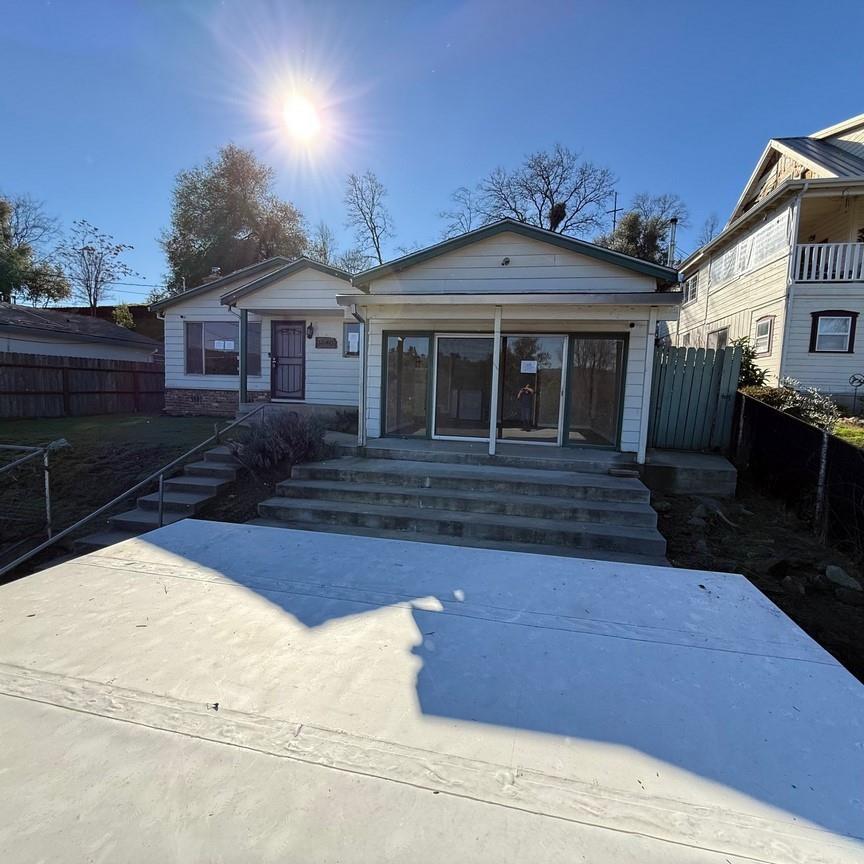 1340 Mark Twain Road