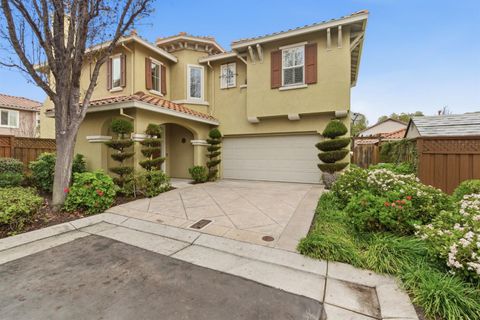 463 N Orinda Court Mountain House CA 95391