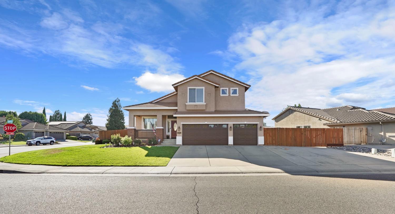 978 Lampard Way