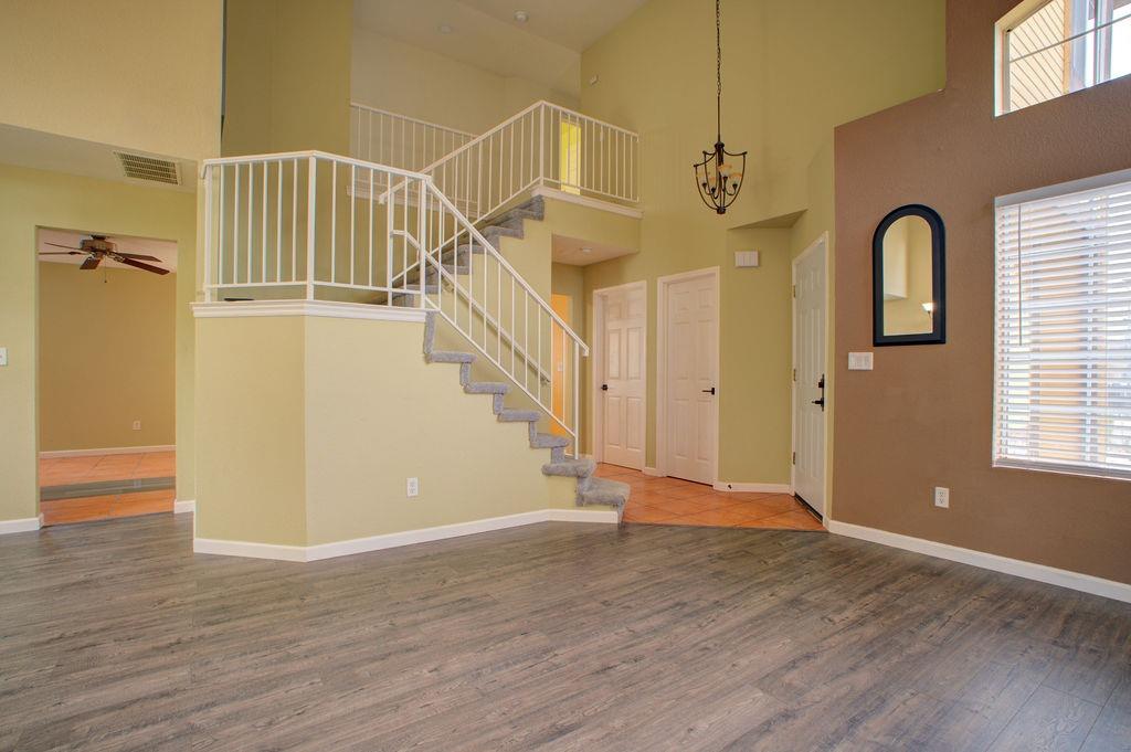 7610 Bluebrook Way
