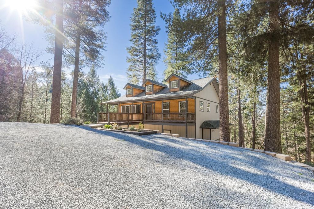 Photo of 6680 Diablo View Court, Placerville, CA 95667 (MLS # 226007437)