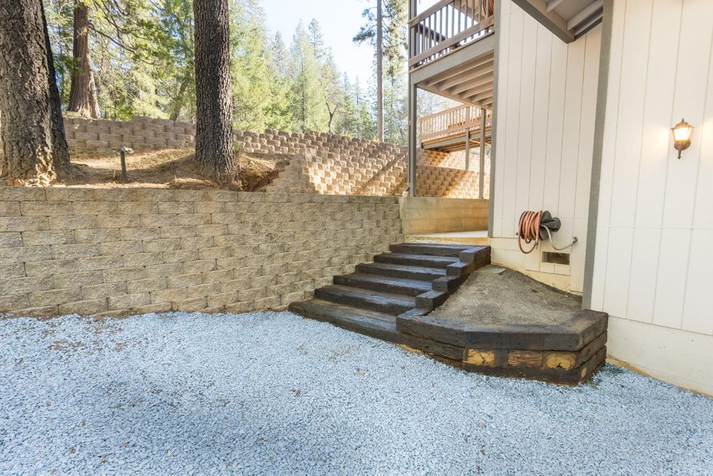Photo of 6680 Diablo View Court, Placerville, CA 95667 (MLS # 226007437)