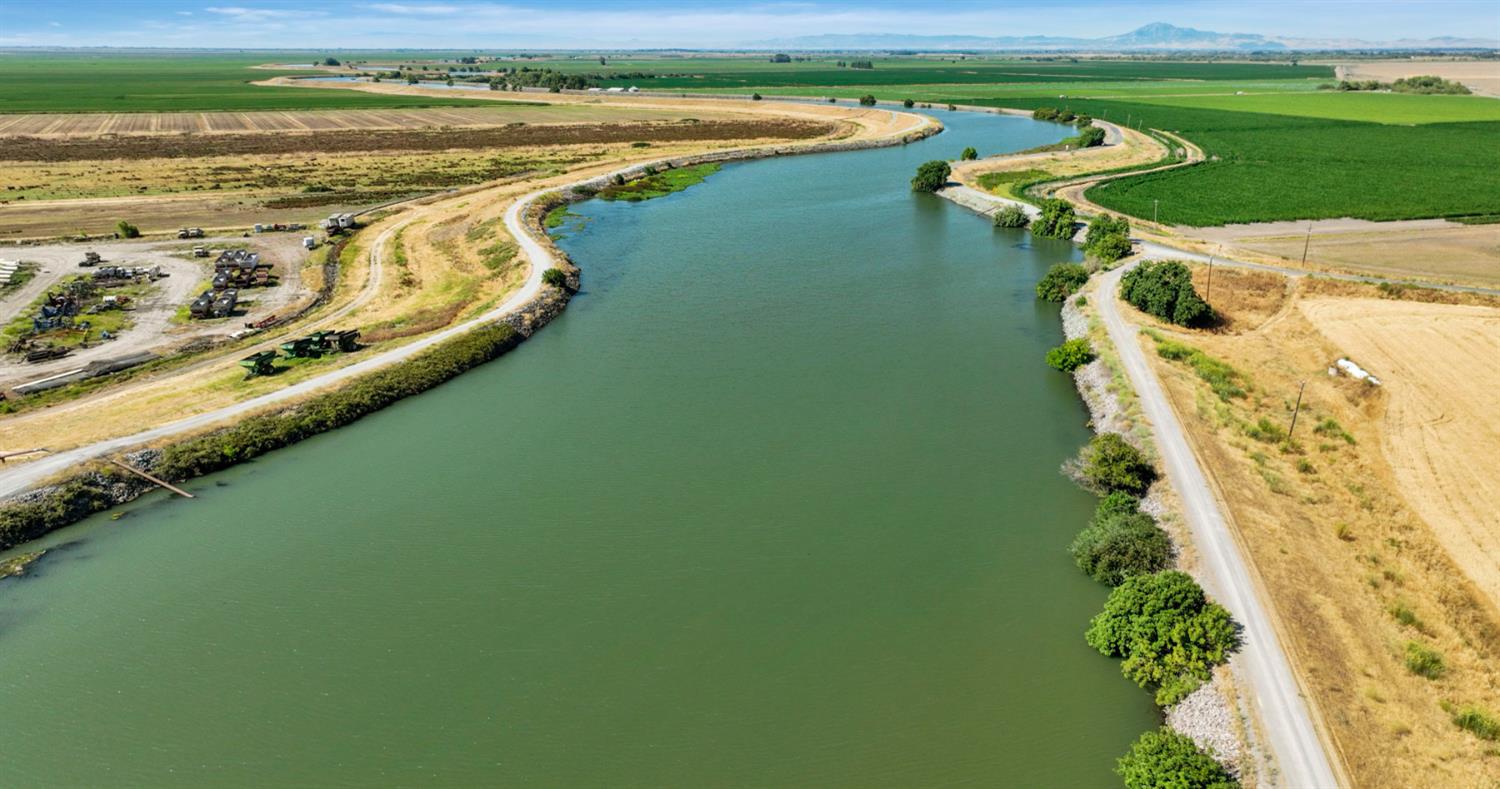 19701 Tyler Island Road