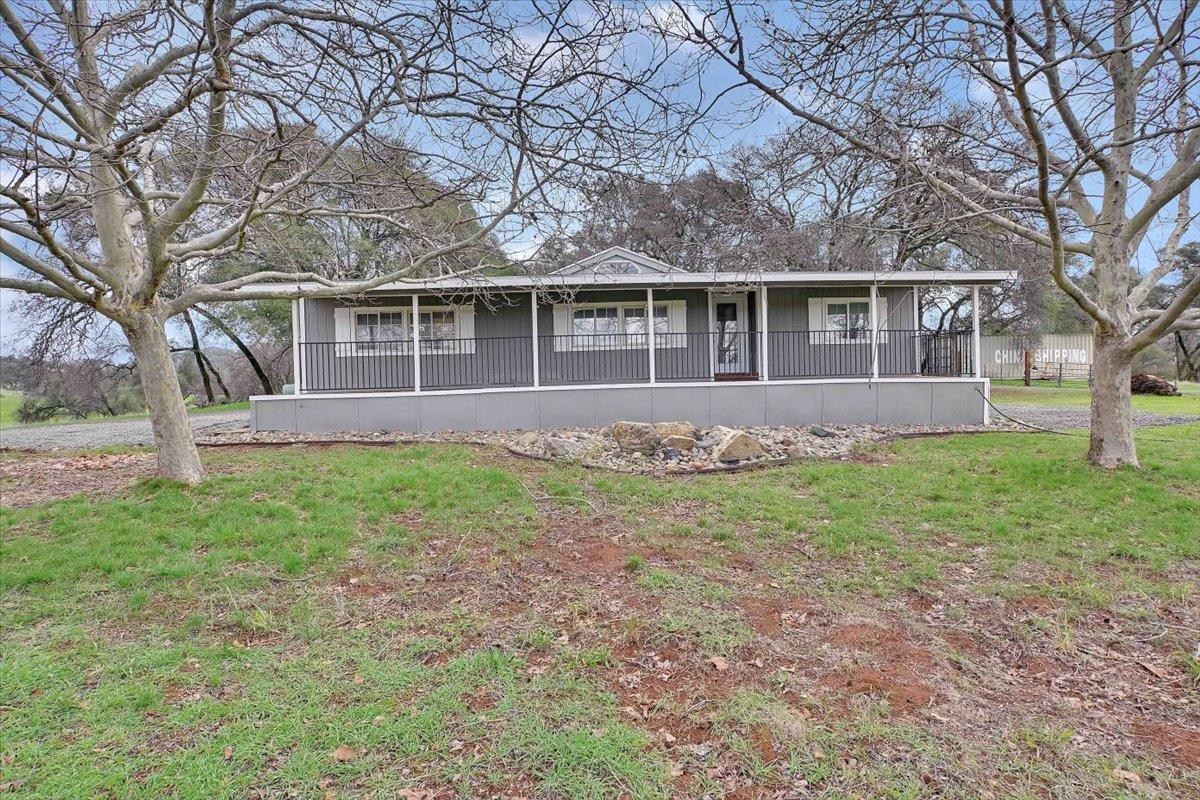 790 Los Verjeles Road