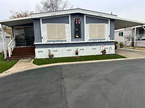 5 PINA Street Sacramento CA 95828